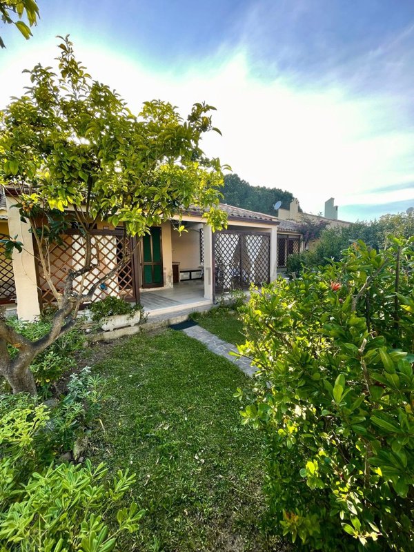 casa indipendente in vendita a Muravera