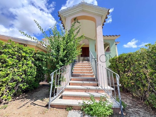 casa indipendente in vendita a Muravera in zona Costa Rei