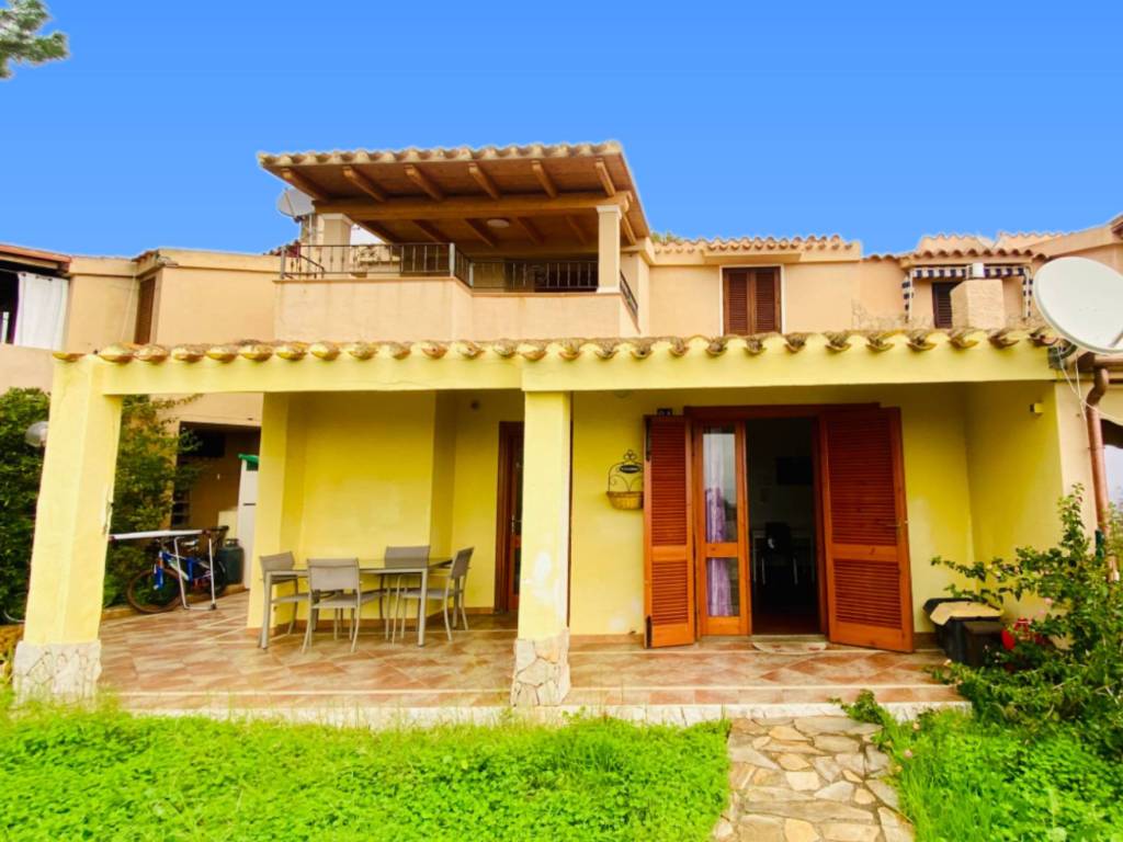 appartamento in vendita a Muravera in zona Costa Rei