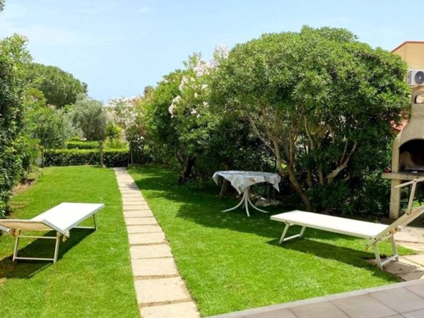 casa indipendente in vendita a Muravera in zona Costa Rei