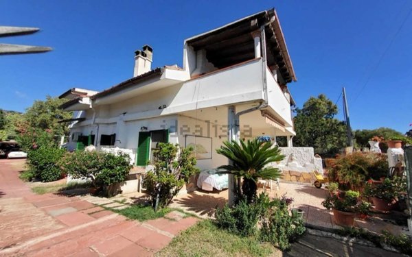 casa indipendente in vendita a Muravera in zona Costa Rei