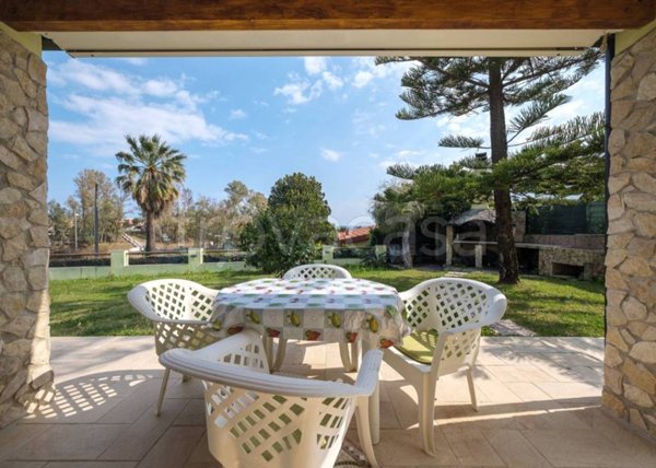 casa indipendente in vendita a Muravera in zona Costa Rei