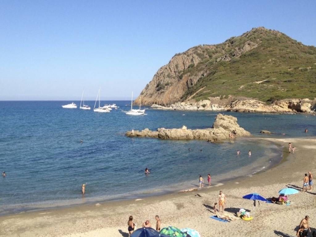 casa indipendente in vendita a Muravera in zona Feraxi