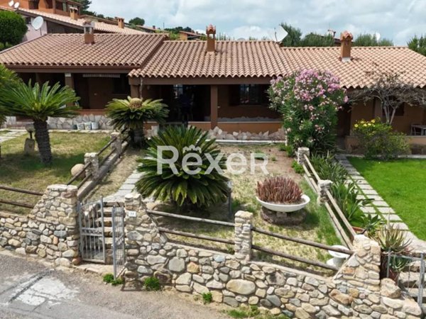 casa indipendente in vendita a Muravera in zona Costa Rei
