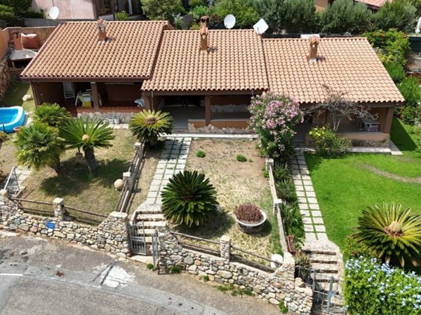 casa indipendente in vendita a Muravera in zona Costa Rei