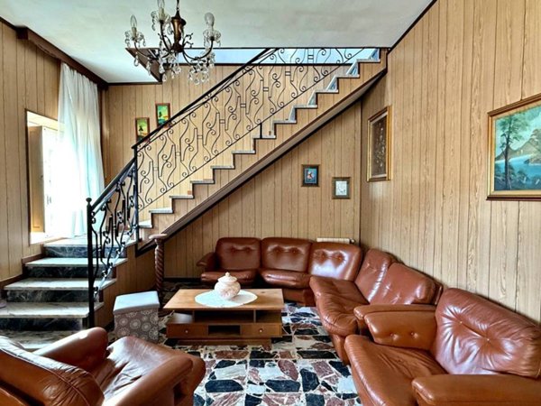 casa indipendente in vendita a Musei