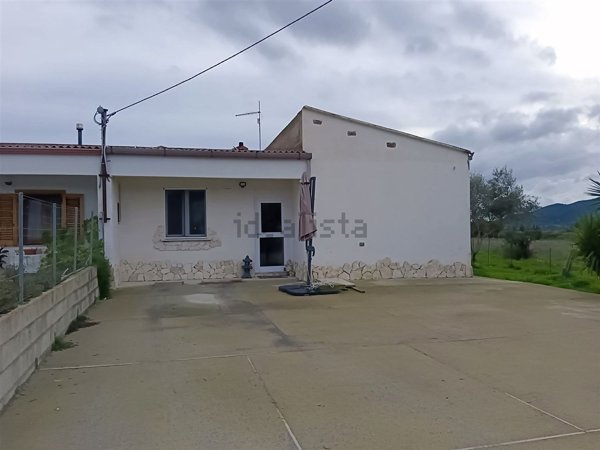 casa indipendente in vendita a Narcao