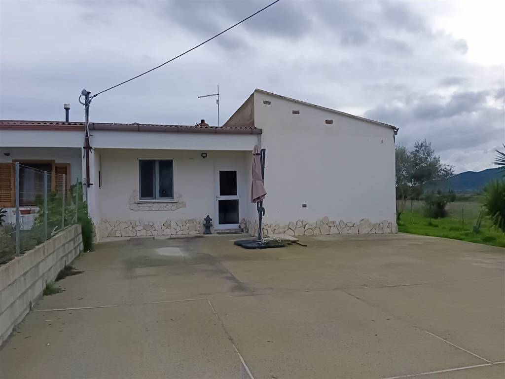 casa indipendente in vendita a Narcao