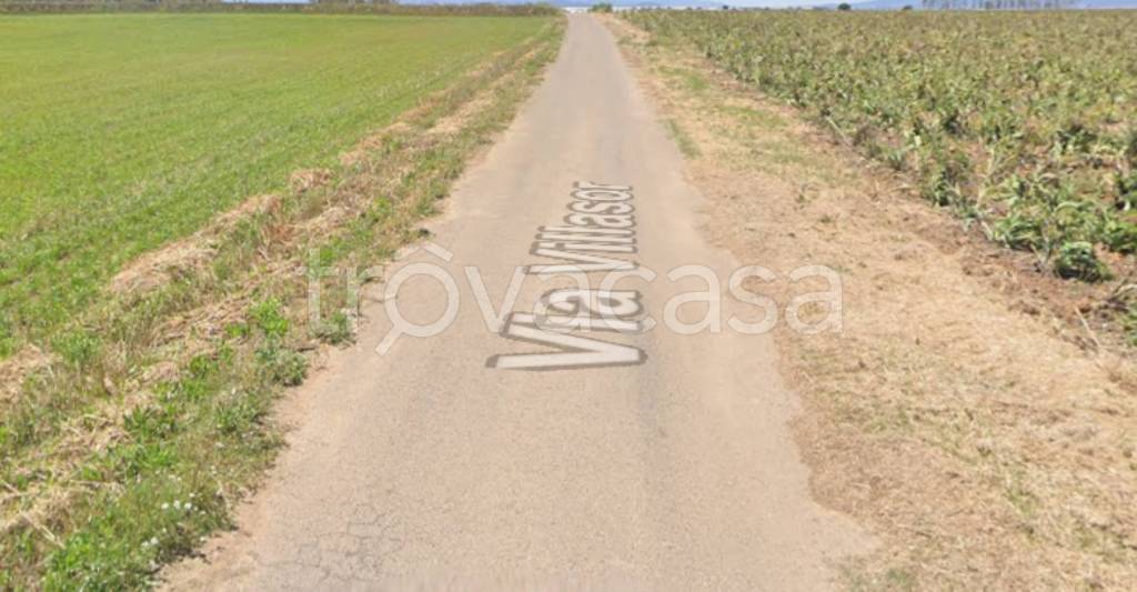 locale commerciale in vendita a Nuraminis