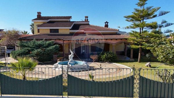 casa indipendente in vendita a Nuxis