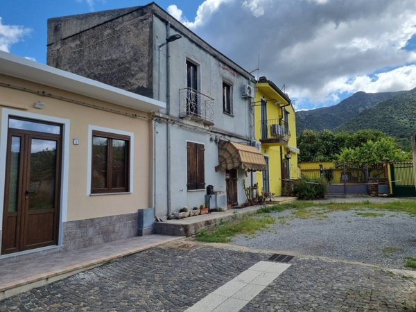 casa indipendente in vendita a Nuxis