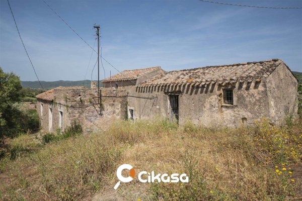 casa indipendente in vendita a Nuxis