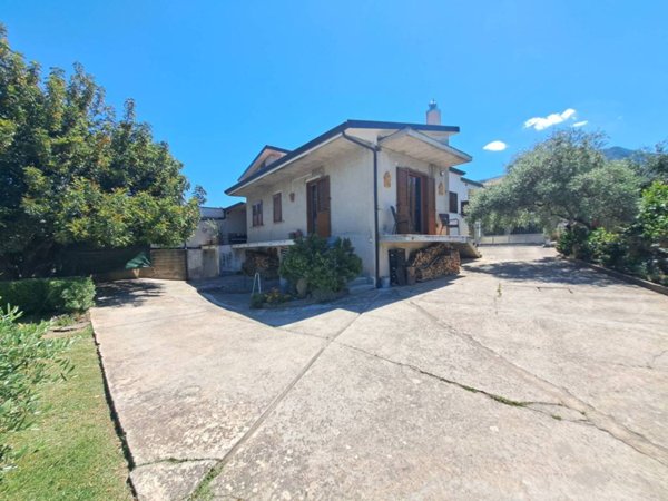 casa indipendente in vendita a Nuxis