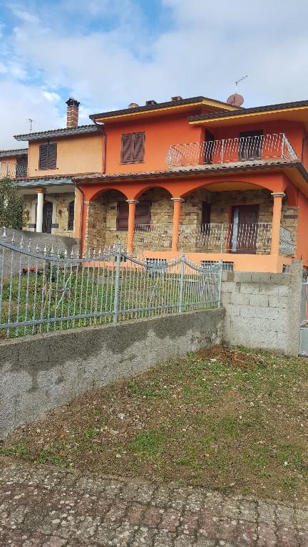 casa indipendente in vendita ad Orroli