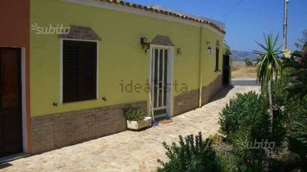 casa semindipendente in vendita a Piscinas