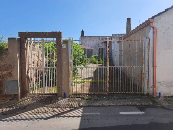 casa indipendente in vendita a Piscinas