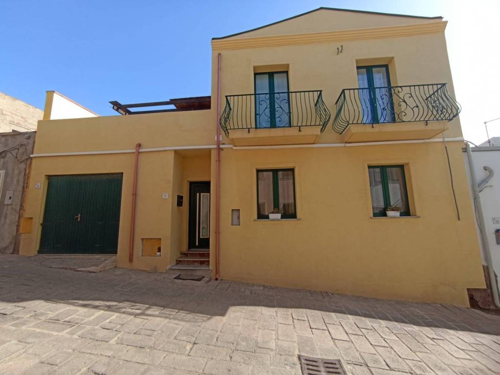 casa indipendente in vendita a Portoscuso