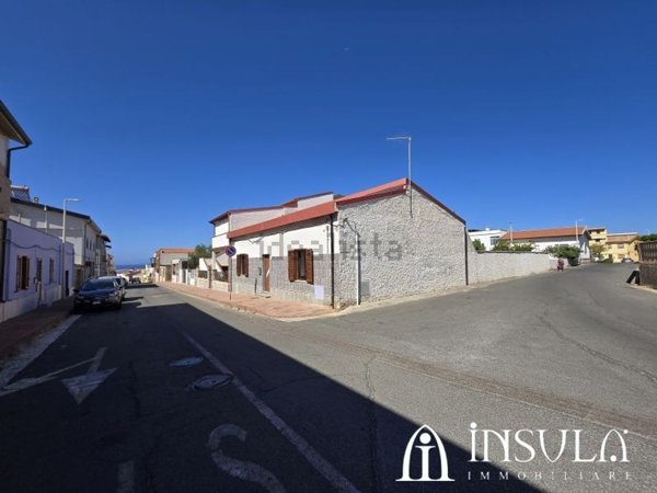casa indipendente in vendita a Portoscuso