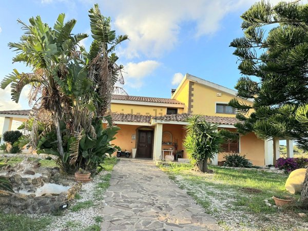 casa indipendente in vendita a Portoscuso