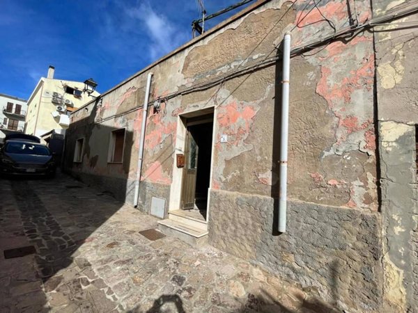 casa indipendente in vendita a Portoscuso