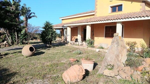 casa indipendente in vendita a Portoscuso