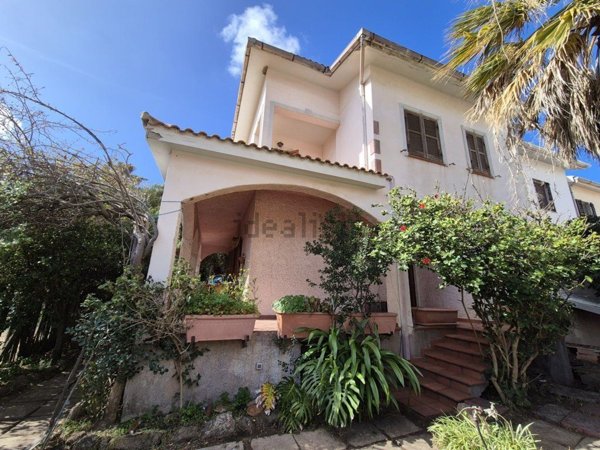 casa indipendente in vendita a Portoscuso