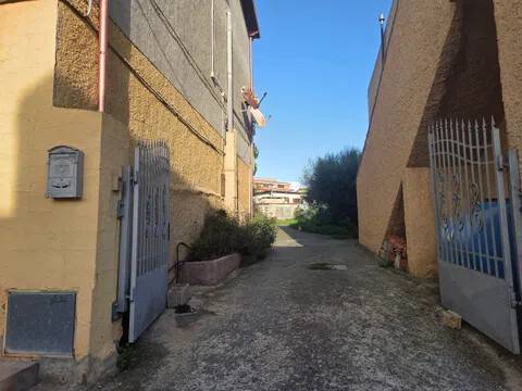 casa indipendente in vendita a Portoscuso in zona Paringianu