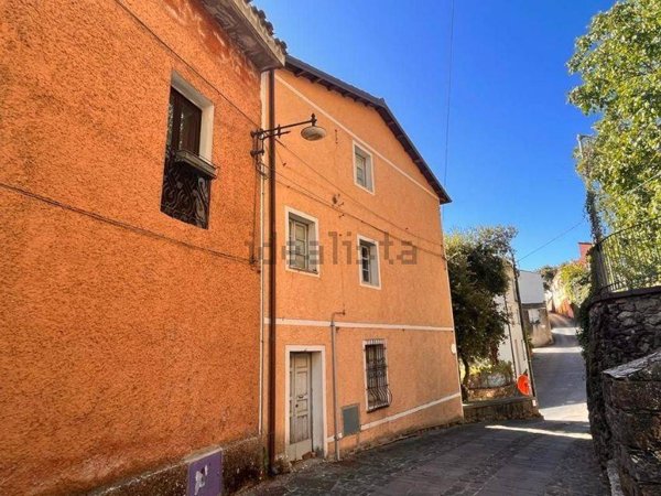 casa indipendente in vendita a Sadali