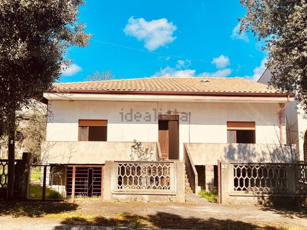 casa indipendente in vendita a Sadali