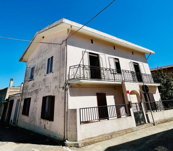 casa indipendente in vendita a Sadali
