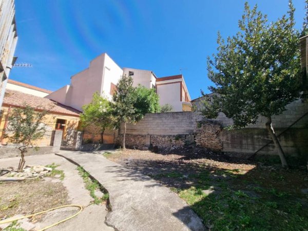 casa indipendente in vendita a San Basilio