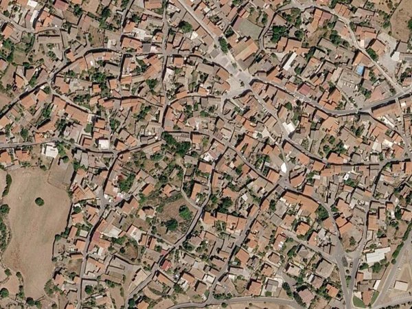 terreno edificabile in vendita a San Basilio
