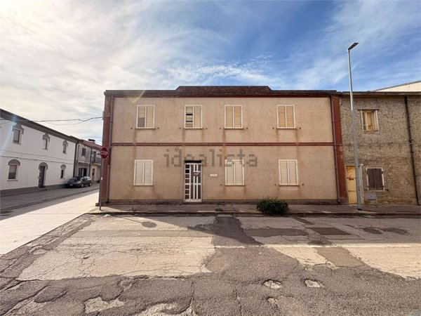 casa indipendente in vendita a San Gavino Monreale