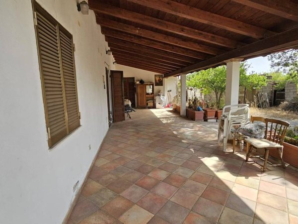 casa indipendente in vendita a San Giovanni Suergiu in zona Is Urigus