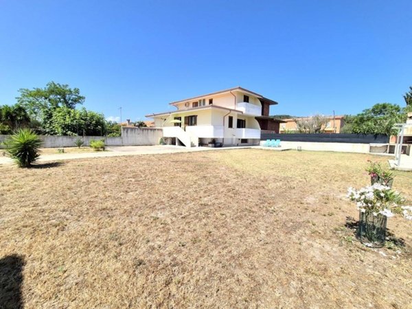 casa indipendente in vendita a San Giovanni Suergiu in zona Matzaccara