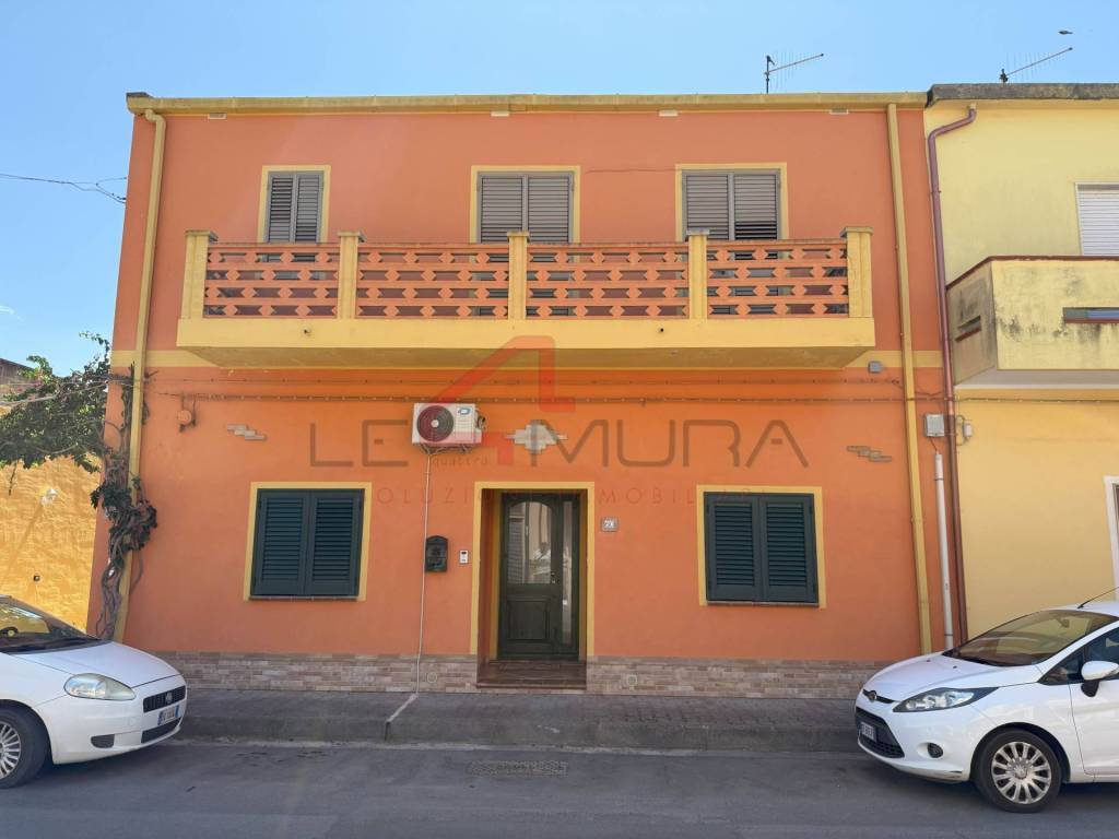 casa indipendente in vendita a San Giovanni Suergiu in zona Is Scarteddus