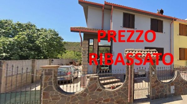 casa indipendente in vendita a San Giovanni Suergiu in zona Is Urigus