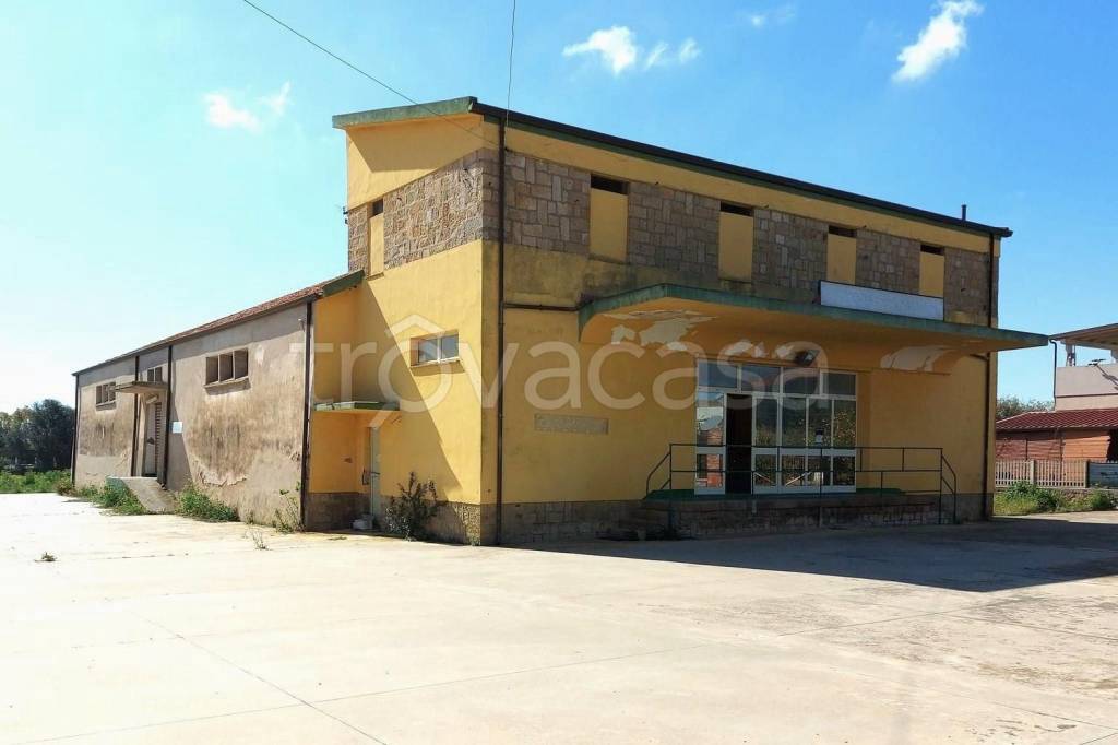 locale commerciale in vendita a San Giovanni Suergiu