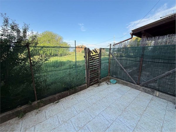 appartamento in vendita a San Giovanni Suergiu in zona Is Scarteddus