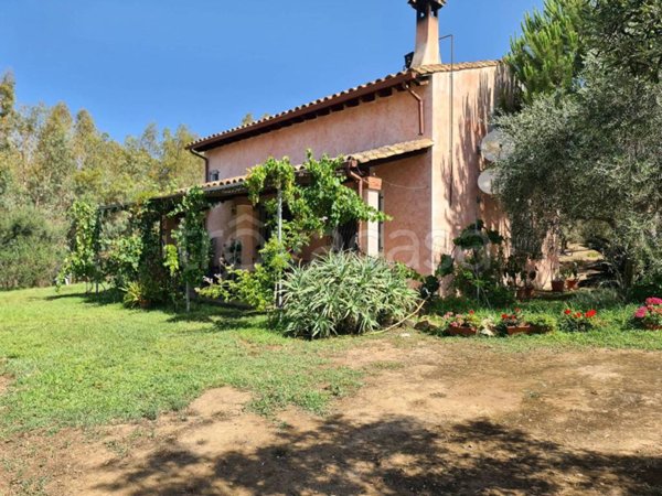 casa indipendente in vendita a San Vito