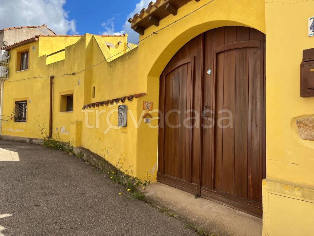 casa indipendente in vendita a San Vito
