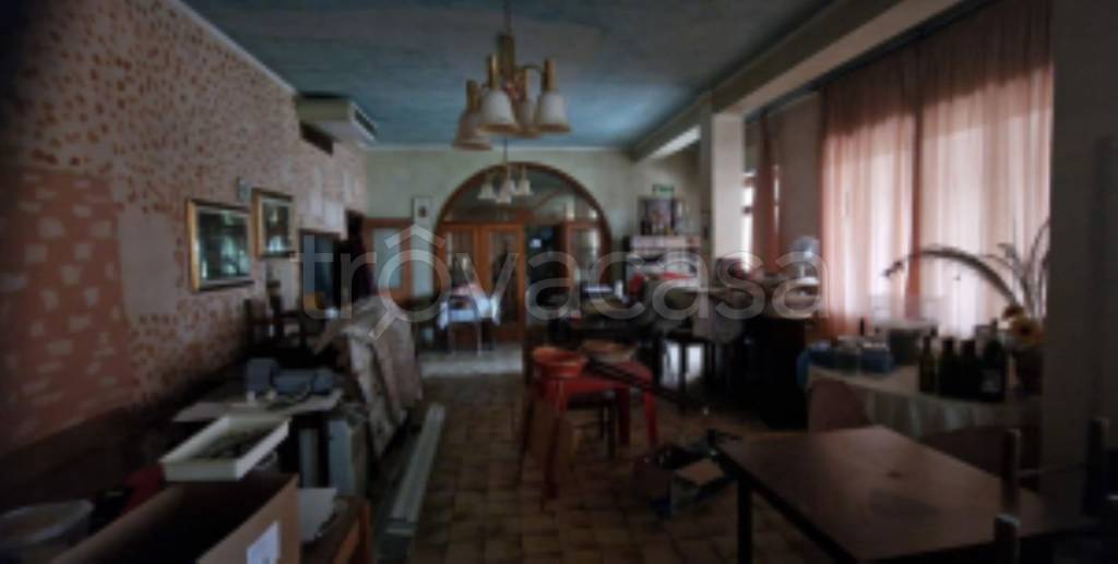 locale commerciale in vendita a San Vito