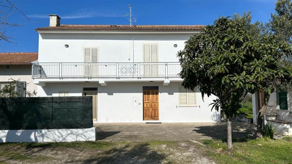 casa indipendente in vendita a San Vito