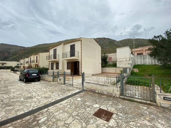 casa indipendente in vendita a San Vito