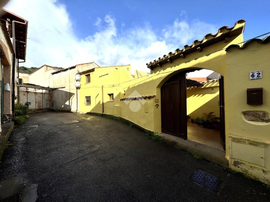 casa indipendente in vendita a San Vito