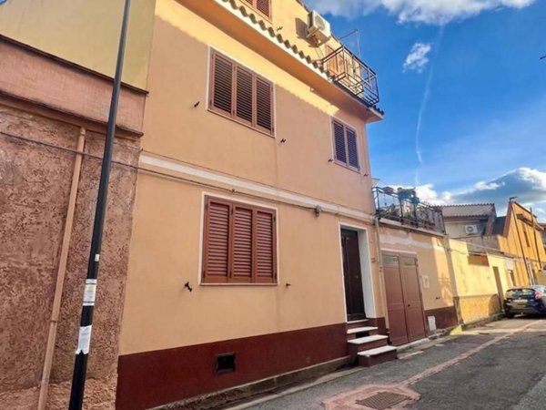 casa indipendente in vendita a San Vito