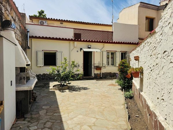 casa indipendente in vendita a San Vito