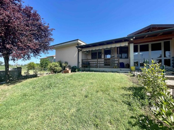 casa indipendente in vendita a San Vito