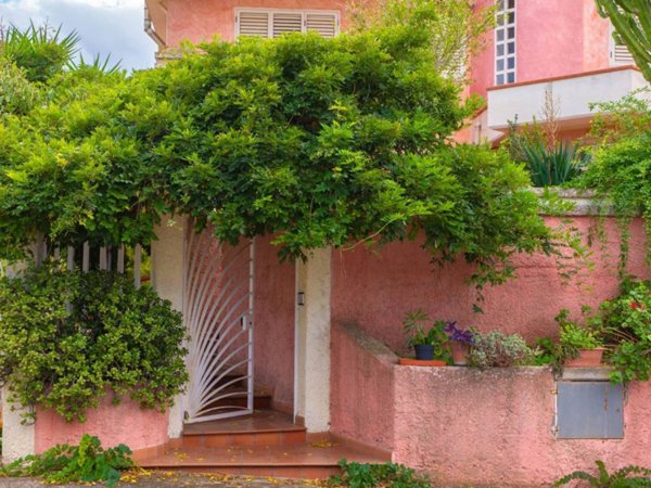 casa indipendente in vendita a San Vito
