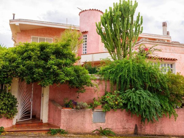 casa indipendente in vendita a San Vito